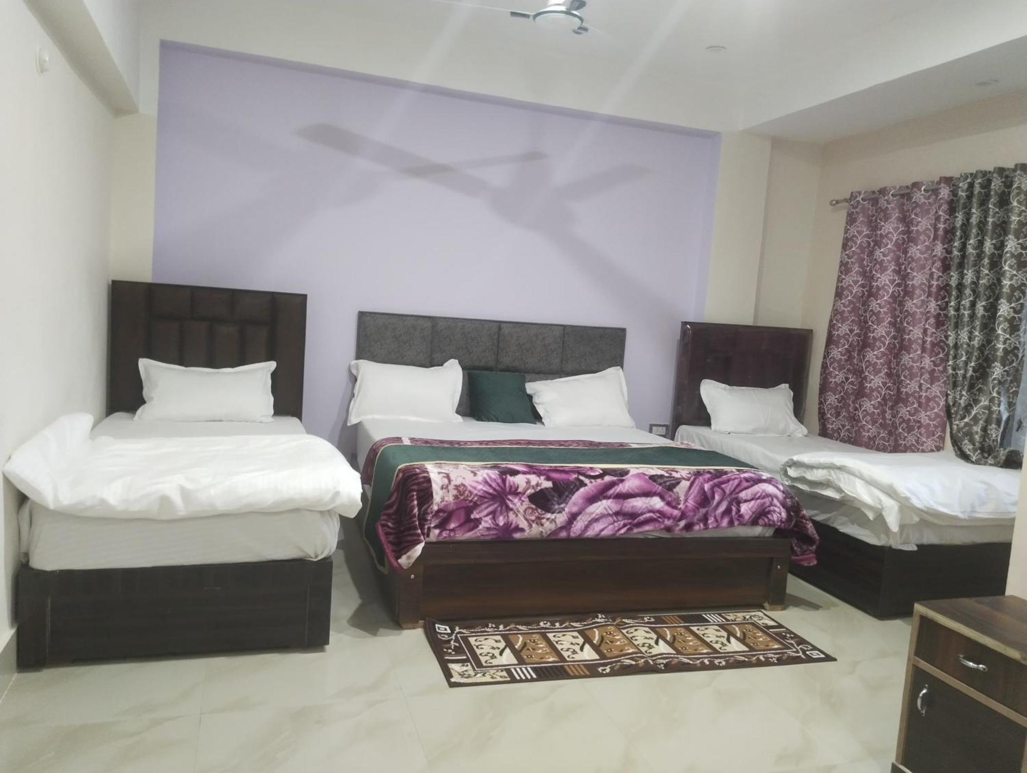 Dixit Residency Hotel Vrindavan Exterior photo