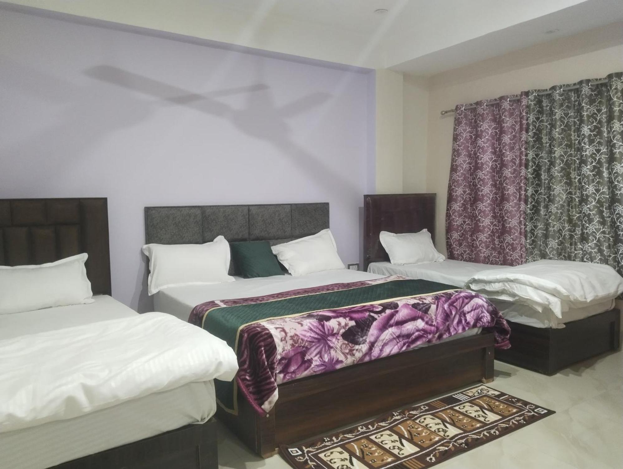 Dixit Residency Hotel Vrindavan Exterior photo
